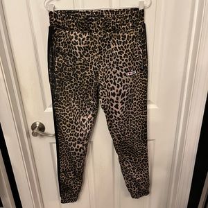 Giambattista Valli X HM Leopard Jogger